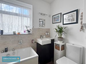 Bathroom- click for photo gallery